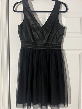 Ark & Co Black V-Neck Tulle Prom Dress